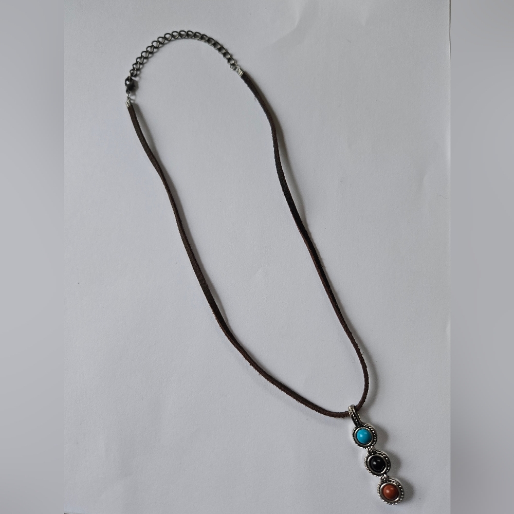 Elegant Multi-Stone Pendant Necklace